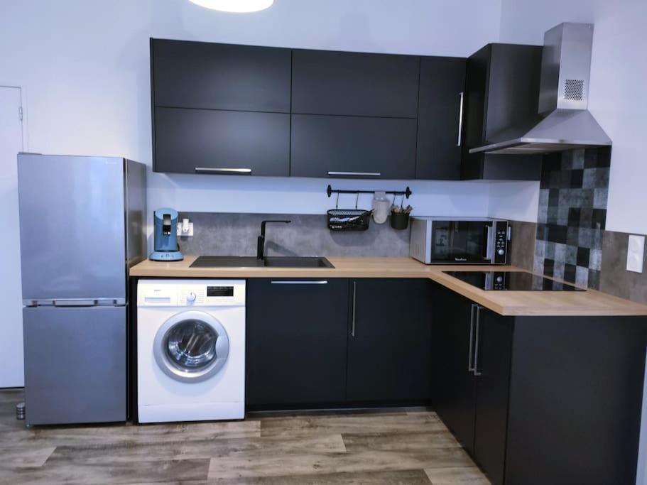 Logement Proche Hypercentre Caen Exterior photo